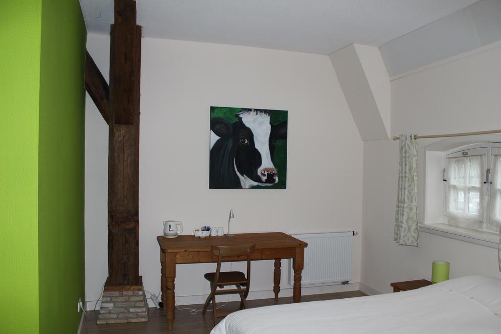Wartena Hoeve - Vega B&B Room photo